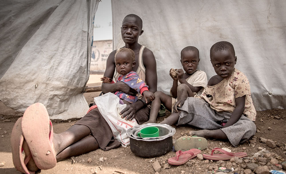 WHEN A CHILD GOES TO SLEEP HUNGRY, HE PRAYS FOR SOMEONE LIKE YOU